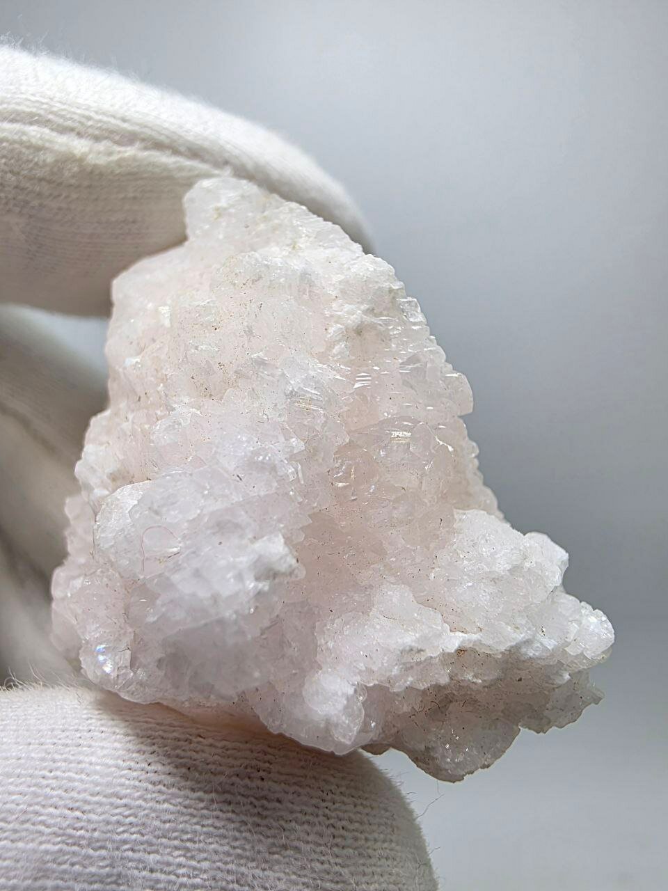 Розовый кальцит 43 мм, 50 г. — фото 1