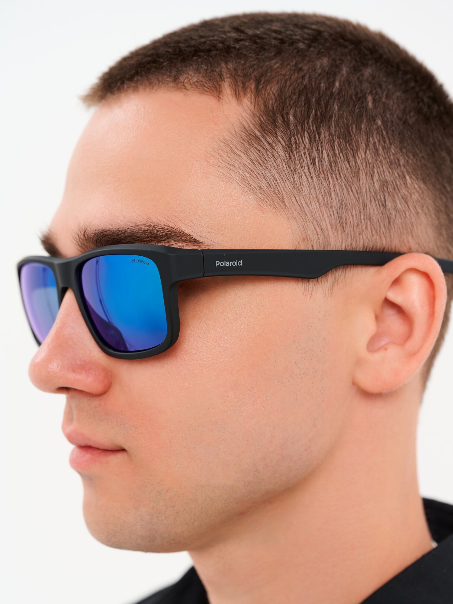 Солнцезащитные очки Polaroid — фото 1