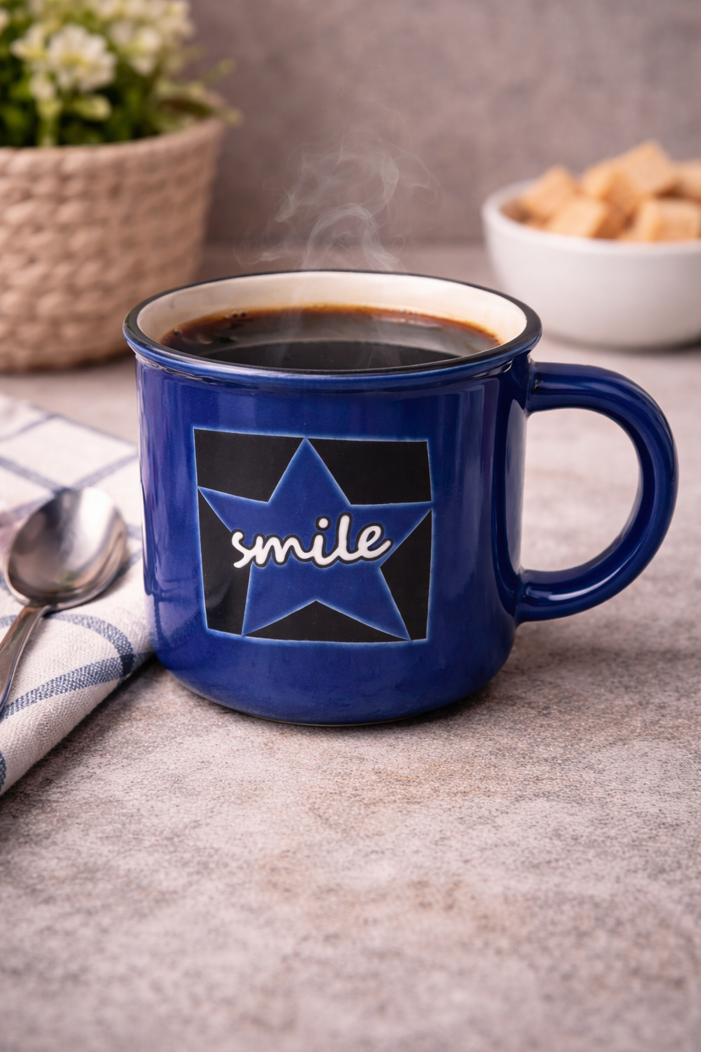 Керамическая кружка "SMILE" синего цвета для чая и кофе 250 мл,1 шт. элегантного дизайна