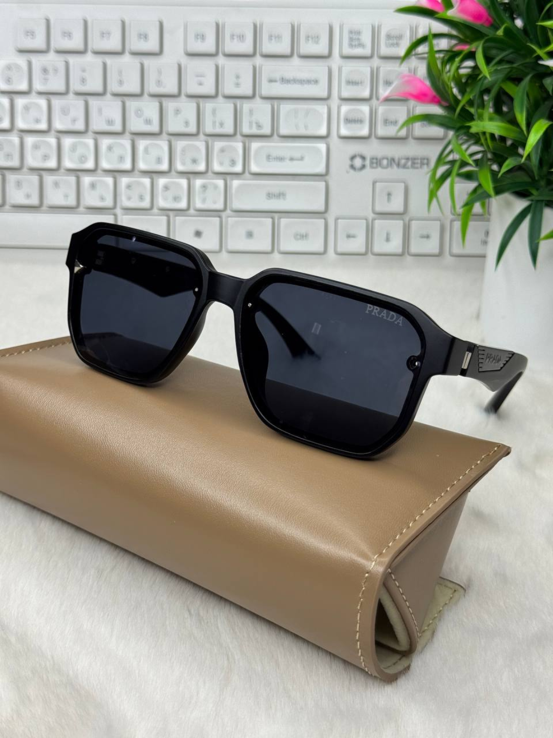 Солнцезащитные очки