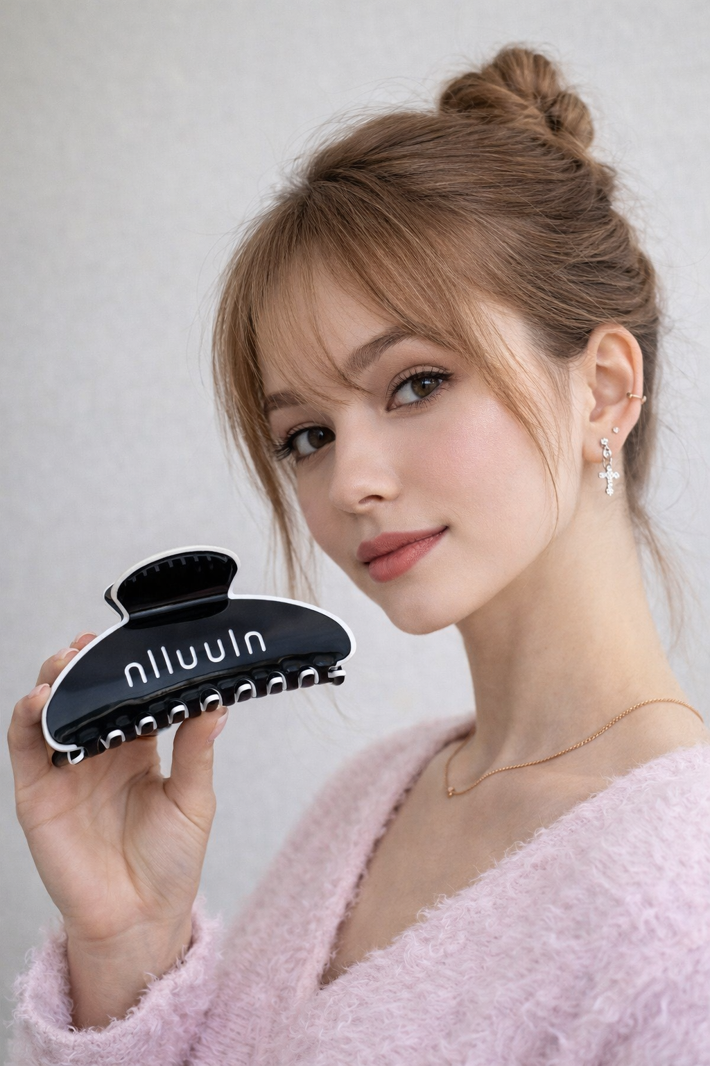 Корейская , модная , стильная заколка MIO MIO, цвет пудровый , подходит для длинных и коротких волос