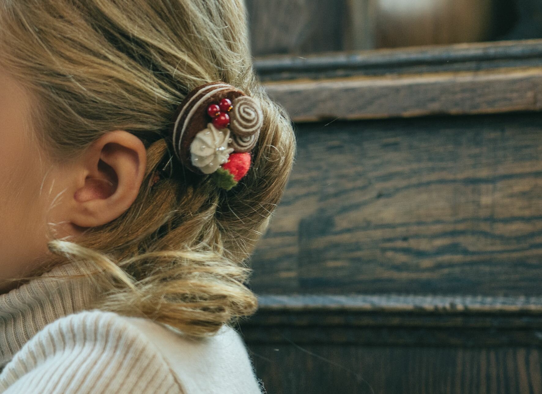 Заколка Андерсен Медовый бисквит — фото 1