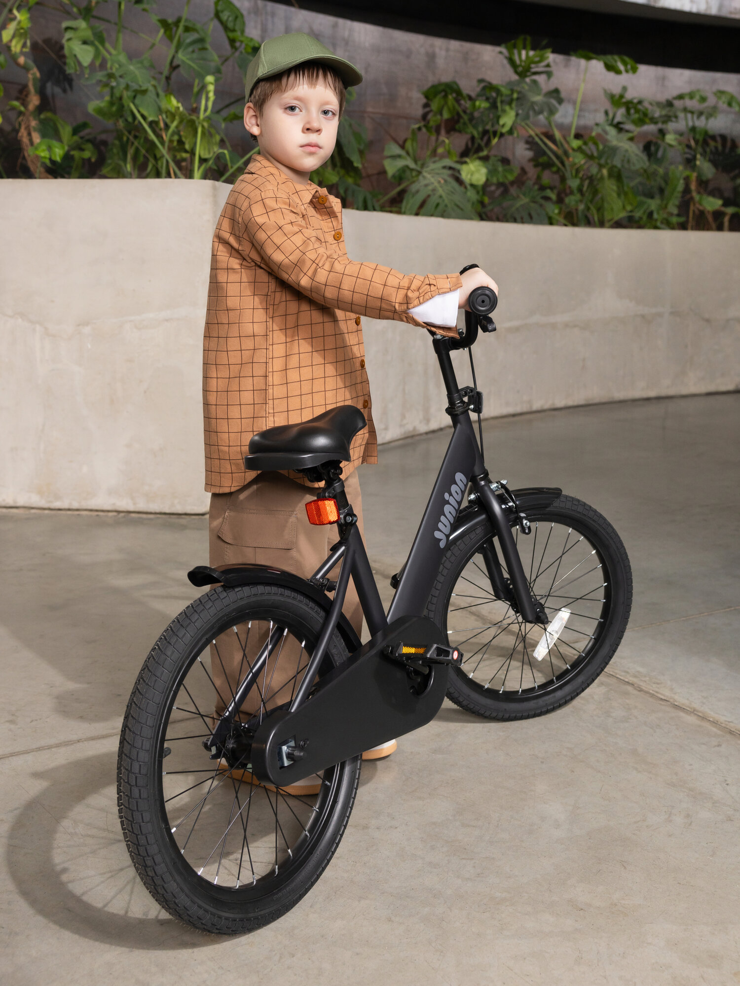 Велосипед детский Junion Dainy двухколесный 16", 2 поддерживающих колеса, 110-125 см, черный — фото 1