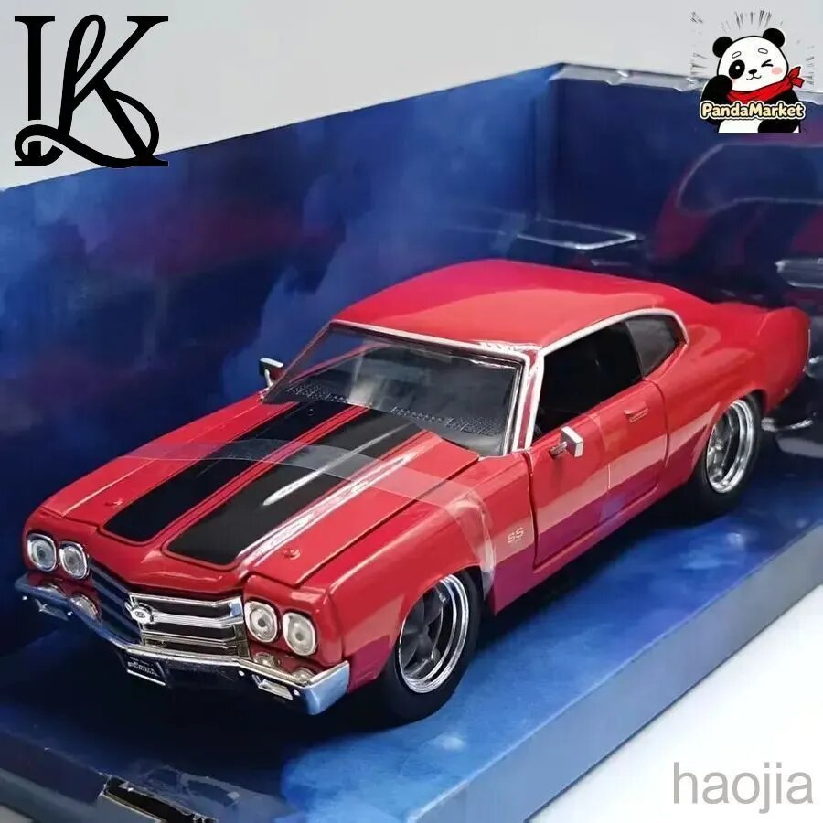 Масштабная модель автомобиля Шевроле Шевелл SS 1:32, красная, металл и пластик