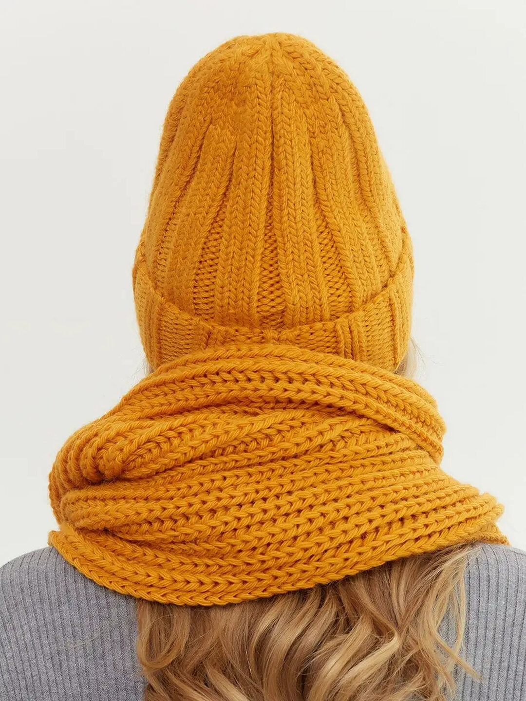 Шарф Didov TRIKO Идеально подходит для всех молодых людей. для девочек и женщин,25х20 см, 10-14 лет (38-40), золотой — фото 1