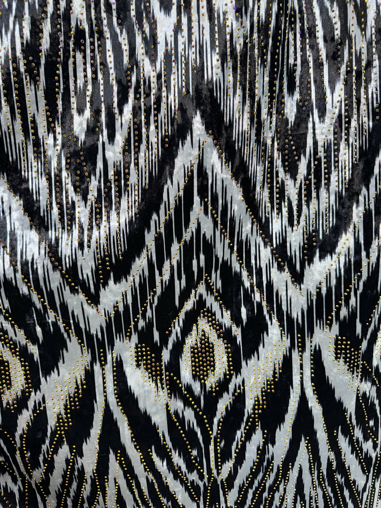 Ткань аристократка-болгарка, для женской одежды, мягкая текстура