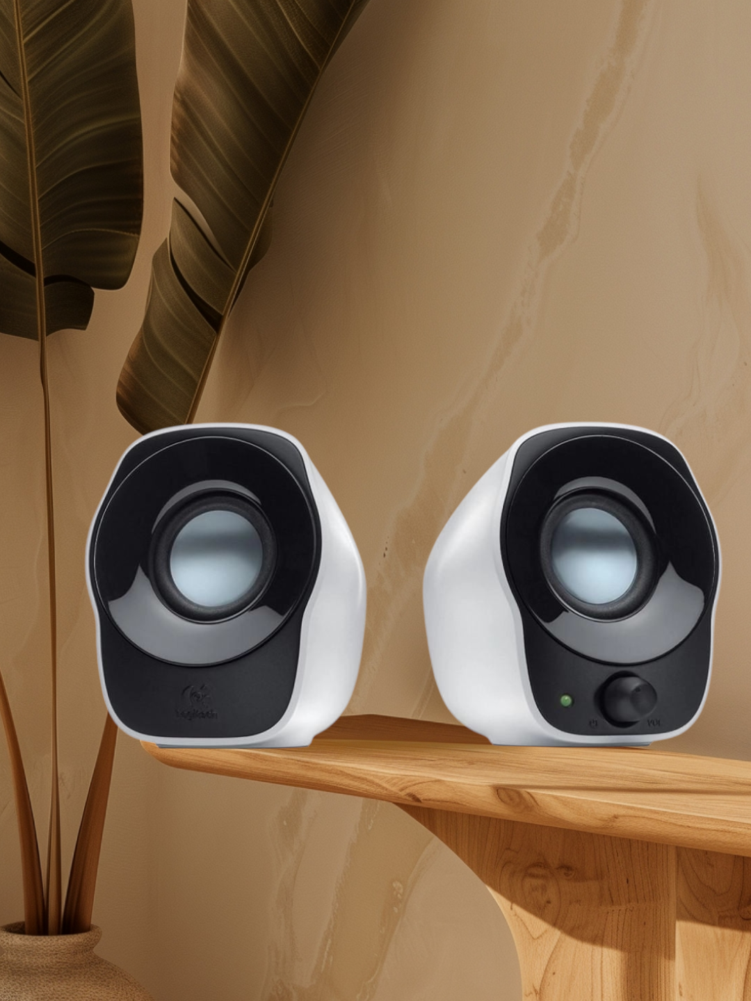 Logitech Z120 – 2.0 стереоколонки для ПК, питание USB, 3.5 мм разъем, компактный размер и простое управление.