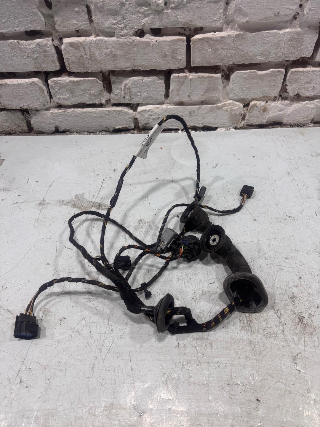Проводка двери передней левой Ford Mondeo 3 (2000 - 2003) 4S7T14A584