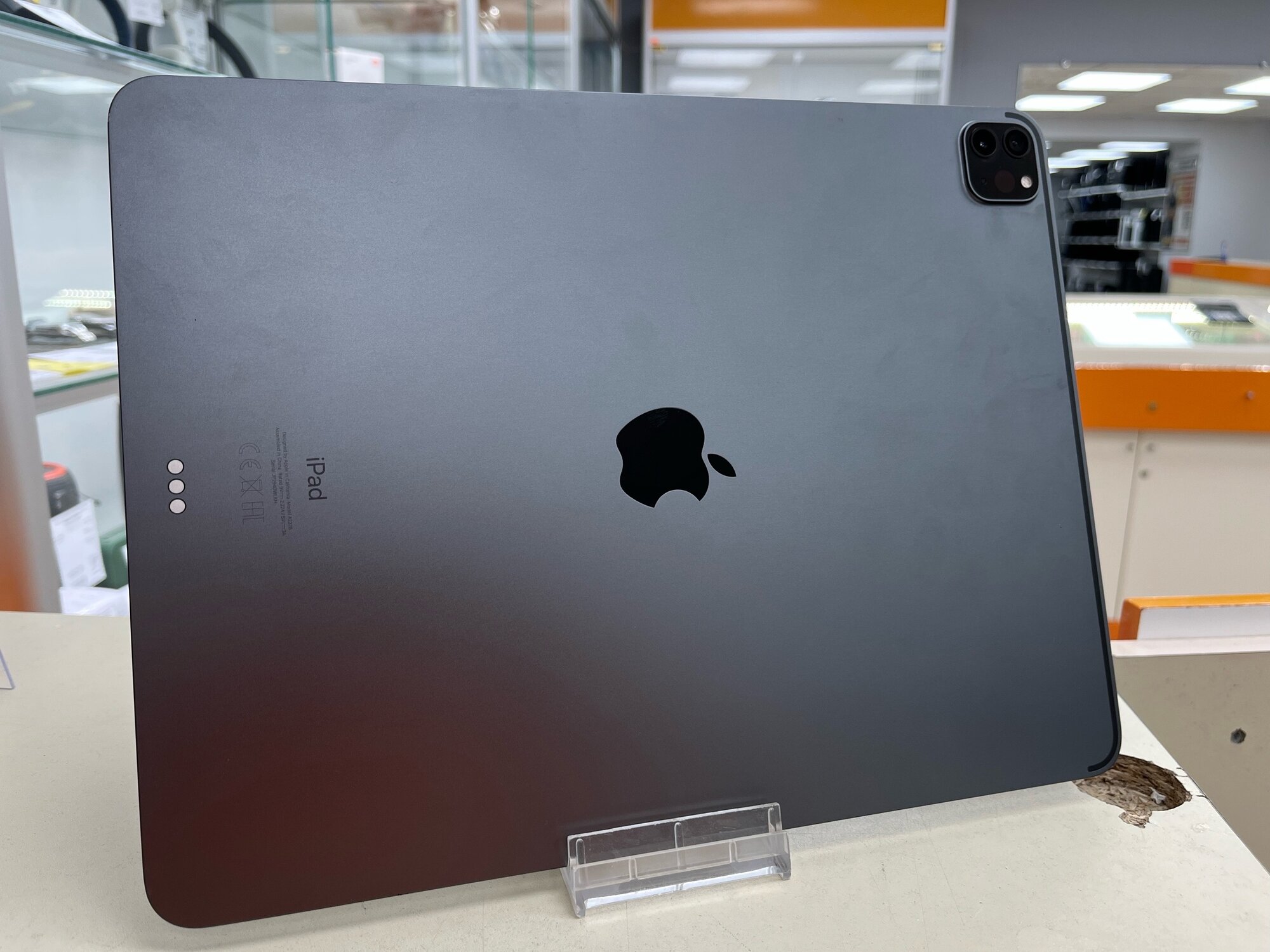 iPadpro12.9 64GB(GY)第二世代、純正キーボード付き iPad Pro 12.9