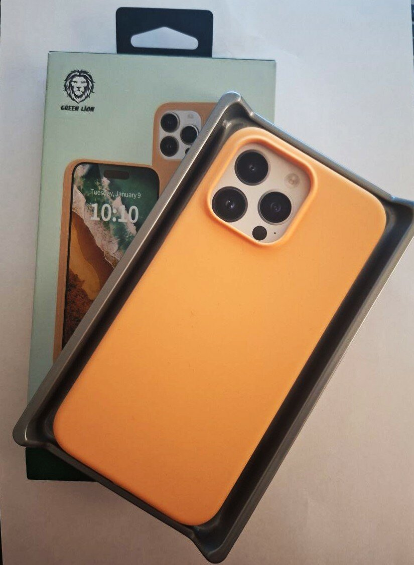 Чехол Green Lion Liquid Silicone Case, для iPhone 15 Pro — фото 1