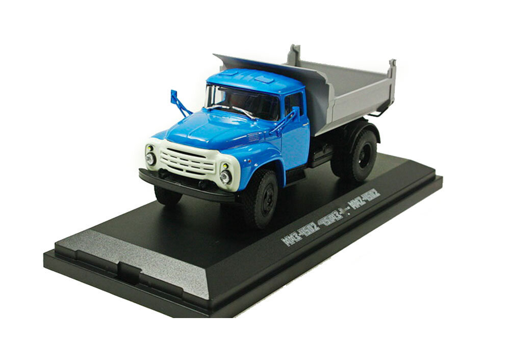 Модель коллекционная ULTRA Лихачев ММЗ-4502 (9/3) 1964-1986 голубой/серый