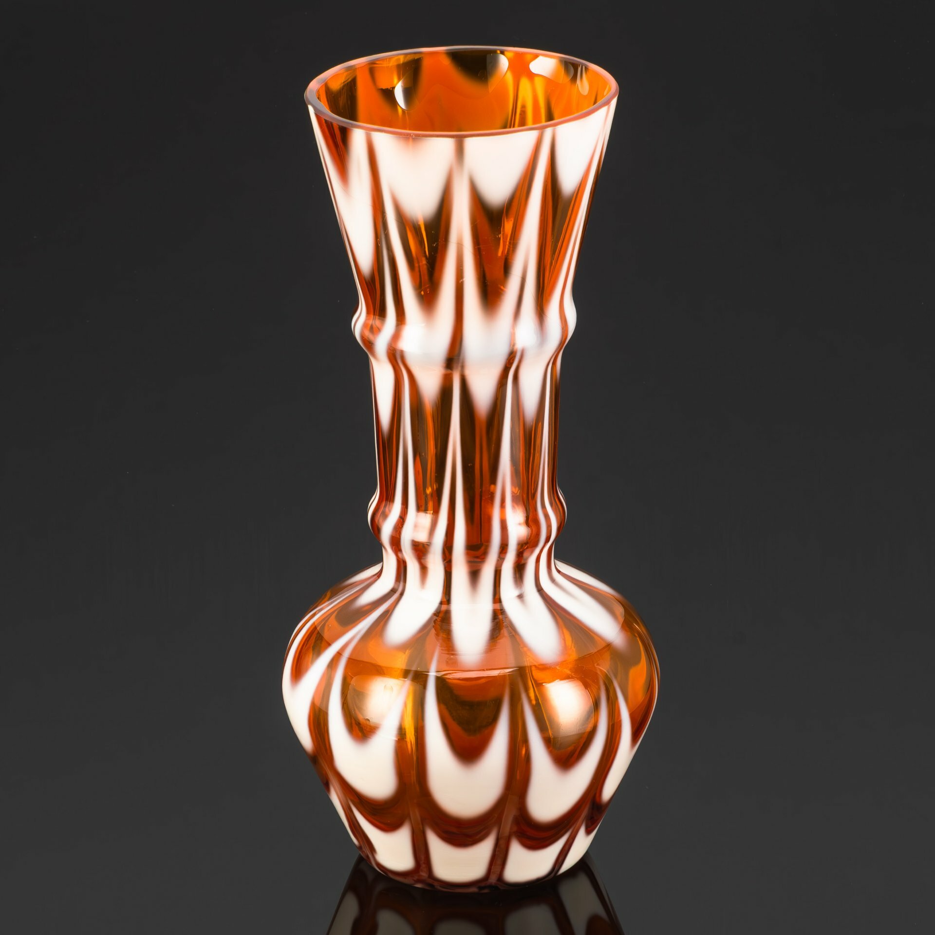 Ваза, стекло, сульфидно-цинковое, гутная техника