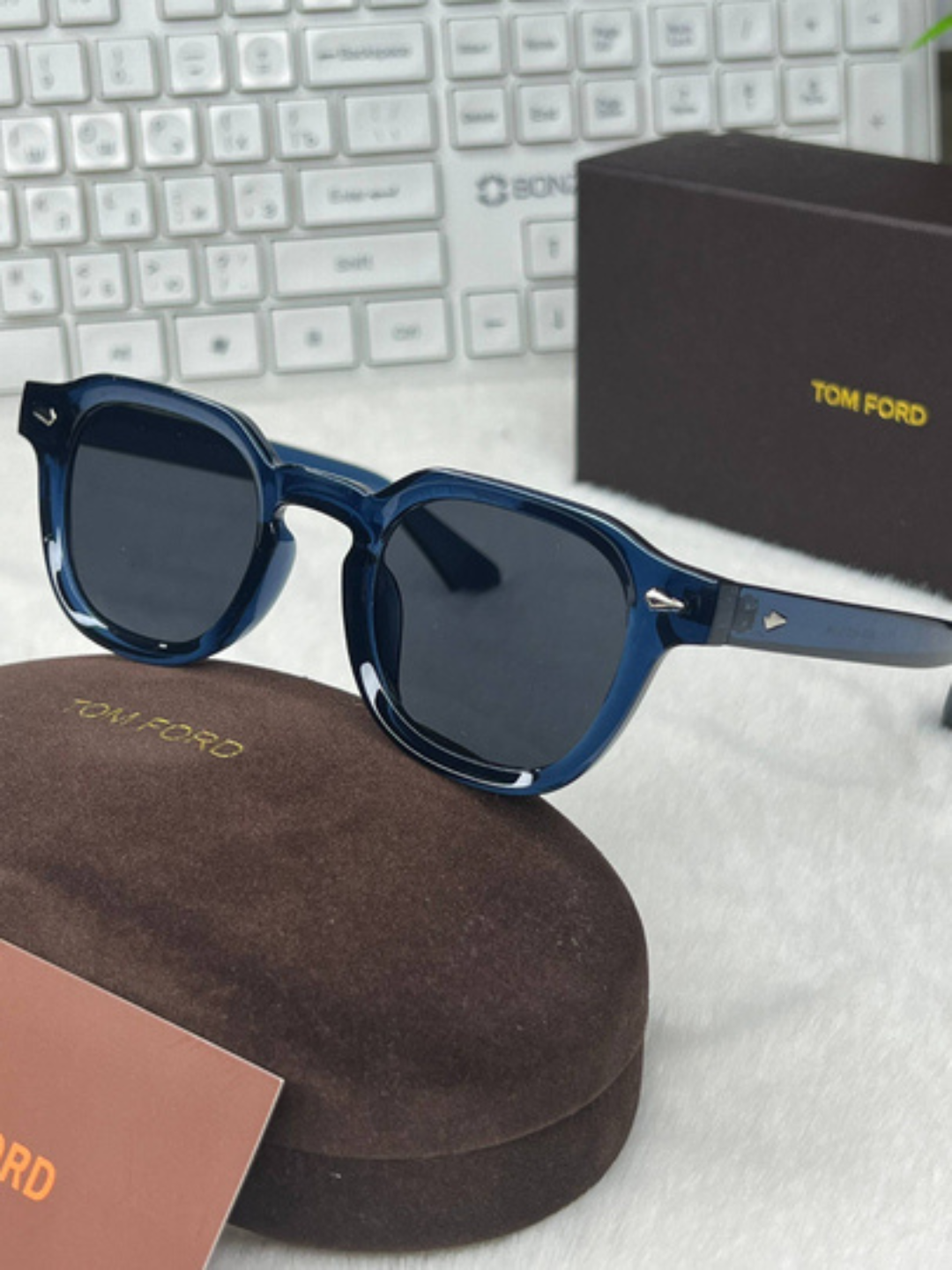 Солнцезащитные очки