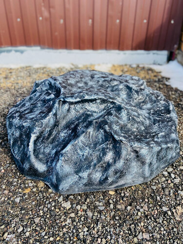 Изображение товара Садовая фигурка Камень-крышка декоративная на люк колодца\септика 80х80х25