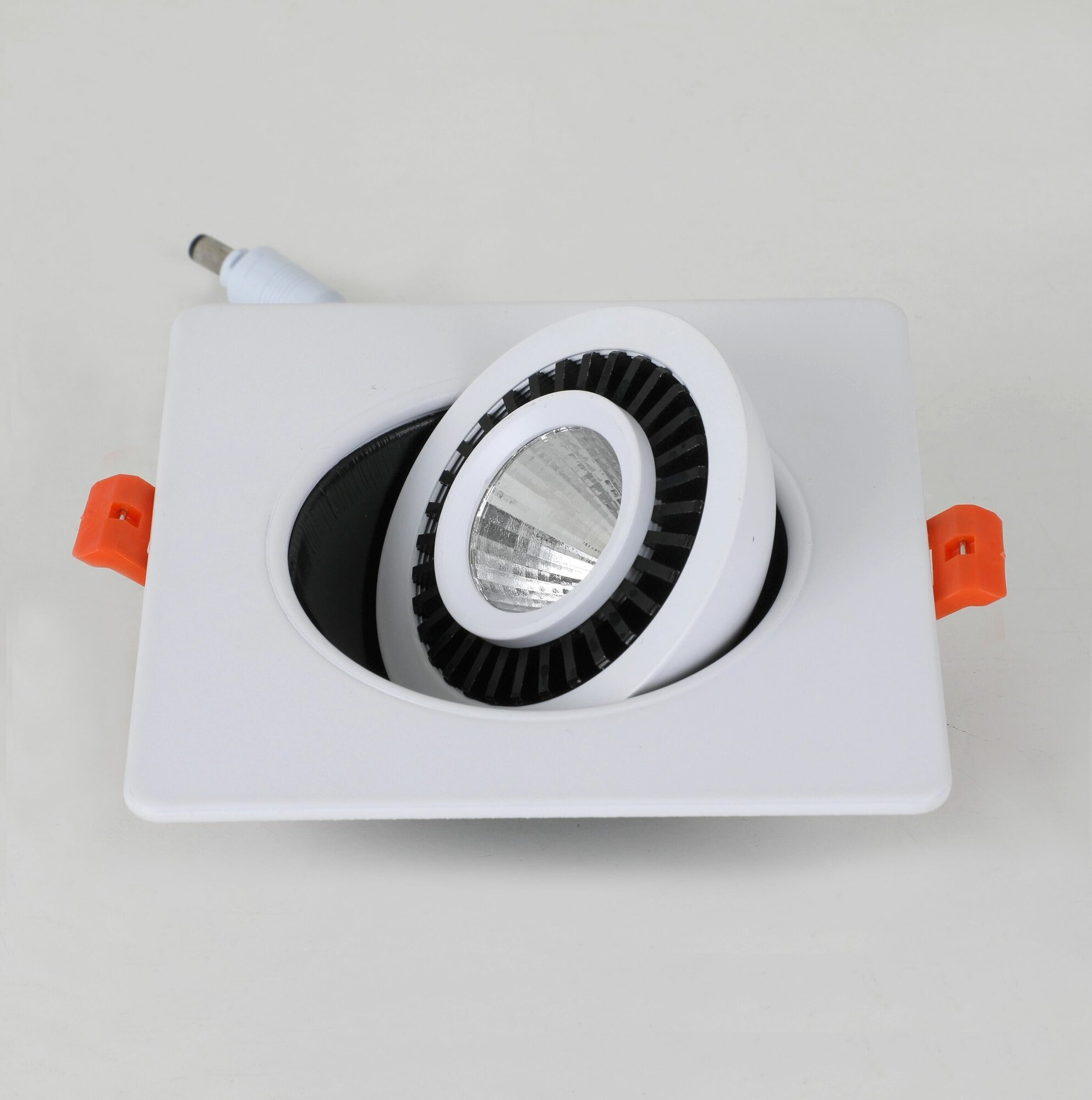 Светильник Favourite Cardine 2417-1U, LED, 5 Вт, 4000, цвет арматуры: белый, цвет плафона: белый - фотография № 4