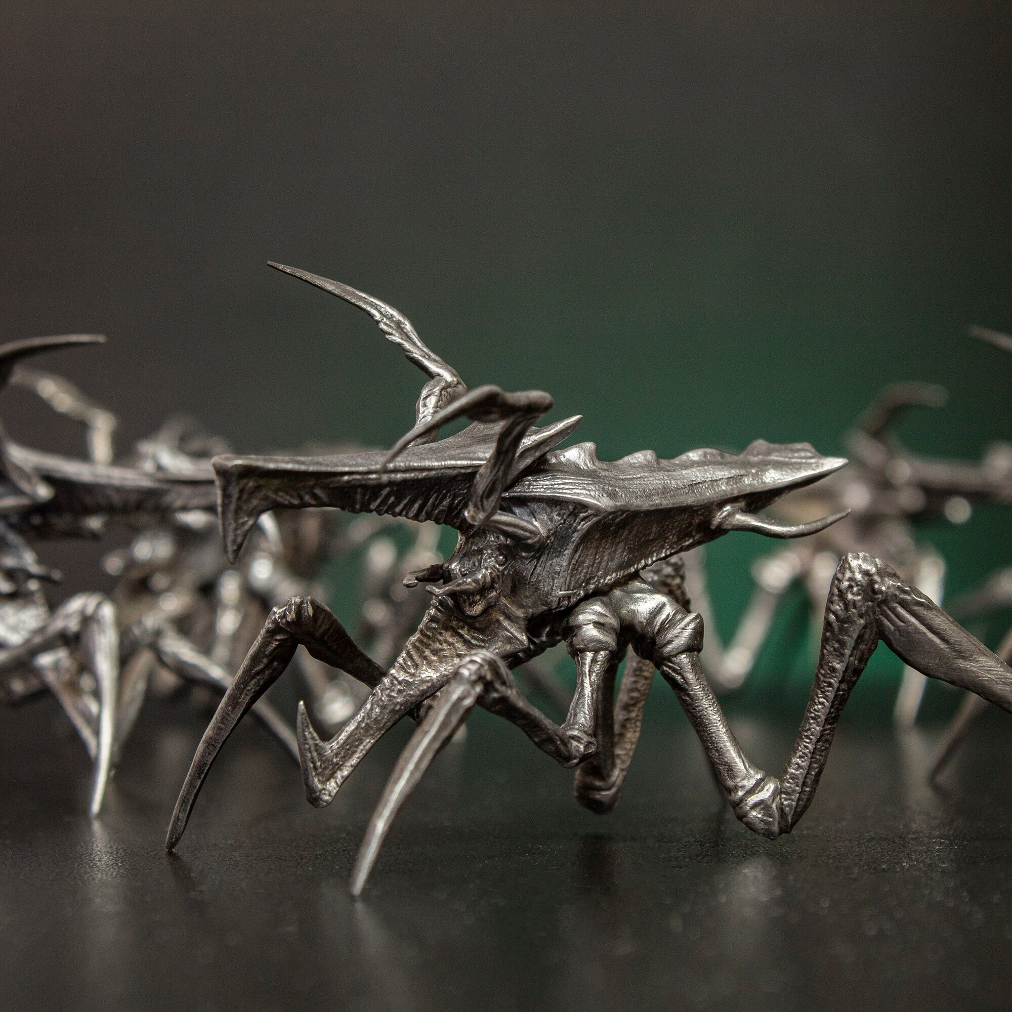 Жук Воин коллекционная металлическая фигурка Звёздный Десант / Warrior Bug Starship Troopers