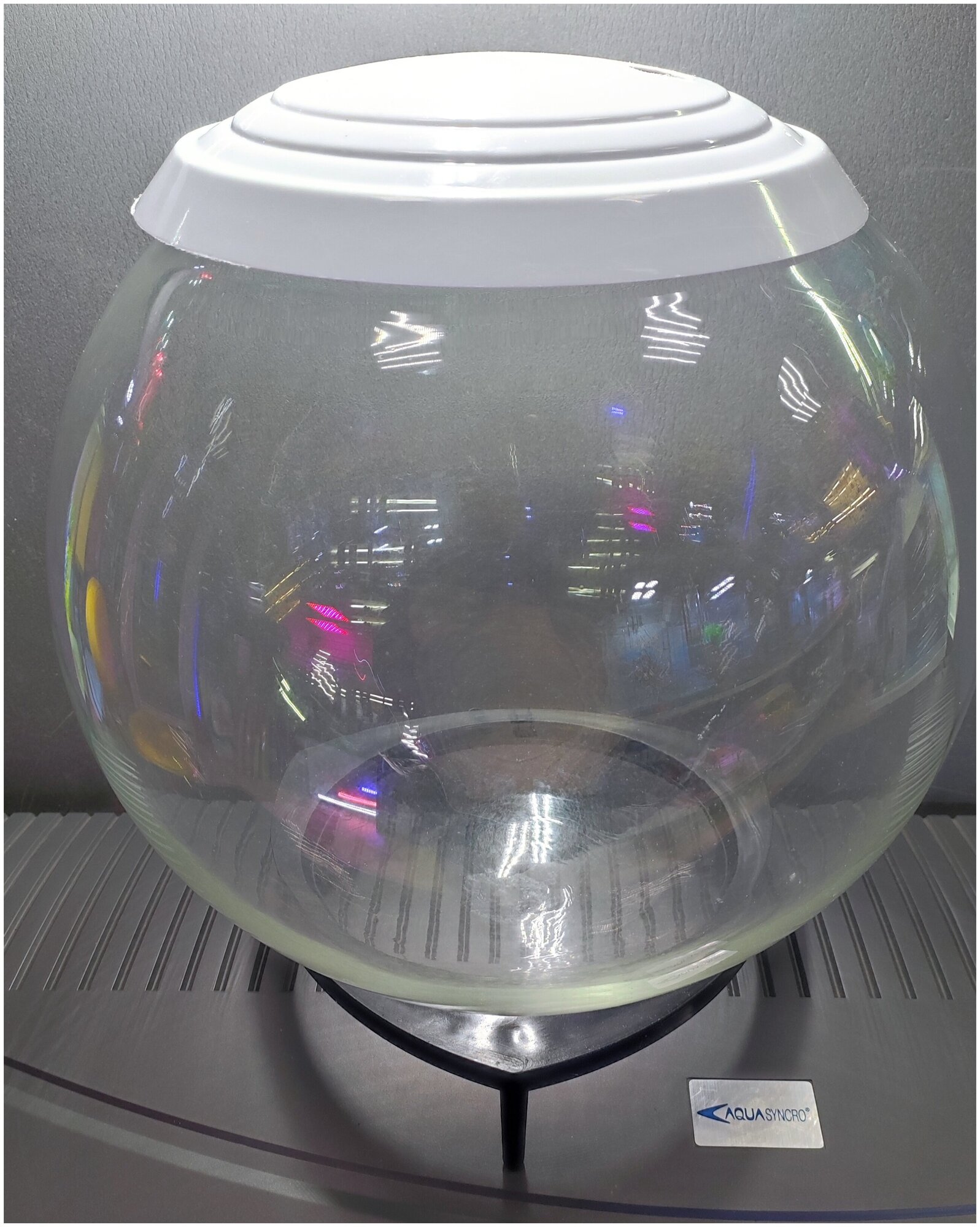Крышка-светильник для круглого аквариума 24 и 15 литров, диаметр 22 см, белая - фотография № 2