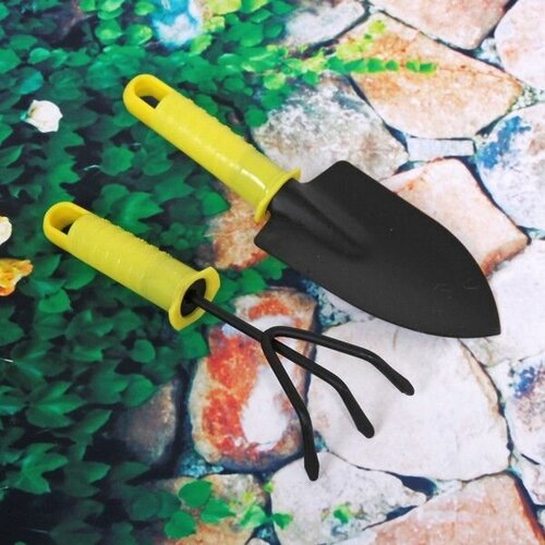 Набор садовых инструментов Чиполлино совок 22см рыхлитель 20см 379₽