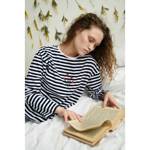 фото Лонгслив берегите птиц, размер one size, синий, бордовый, белый