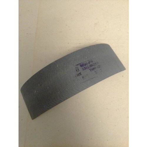 Накладка задних тормозных колодок Газель, Соболь, Газель Бизнес, Газель next производства уралати. Несверлёная, гнутая.