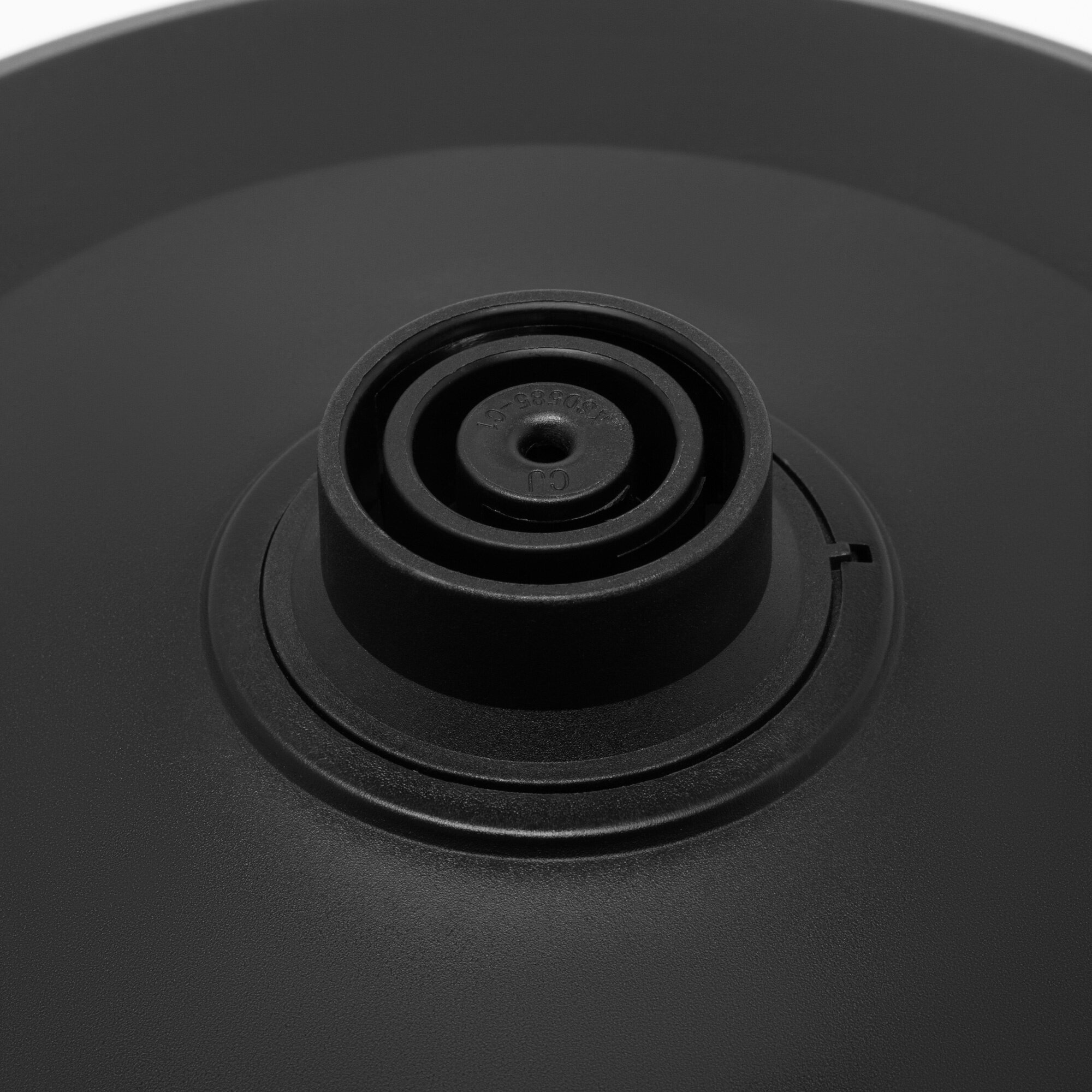Чайник электрический StarWind , 1500Вт, серебристый и черный - фото №4