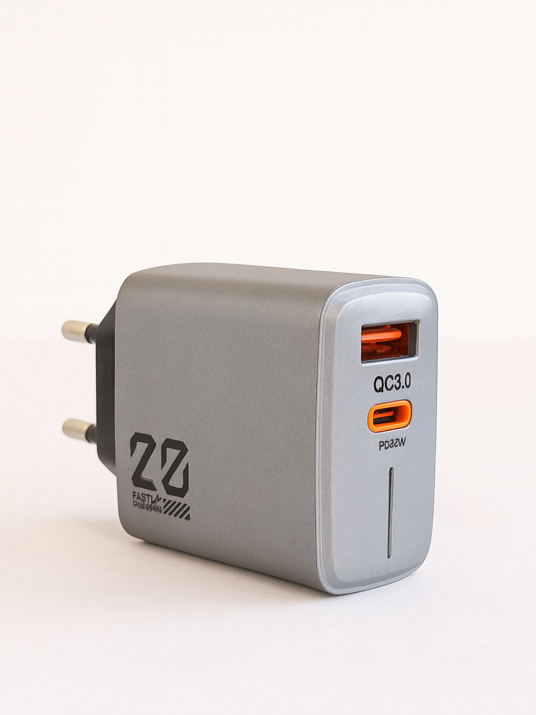 Зарядное устройство KING Turbo, USB-A/C, быстрая зарядка, черный — фото 1