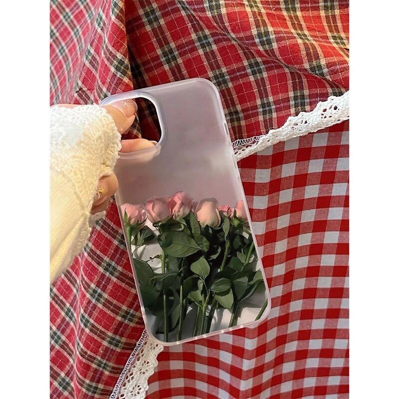 Чехол для айфон 15 Pro Max защита камеры с принтом нежный розовый — фото 1