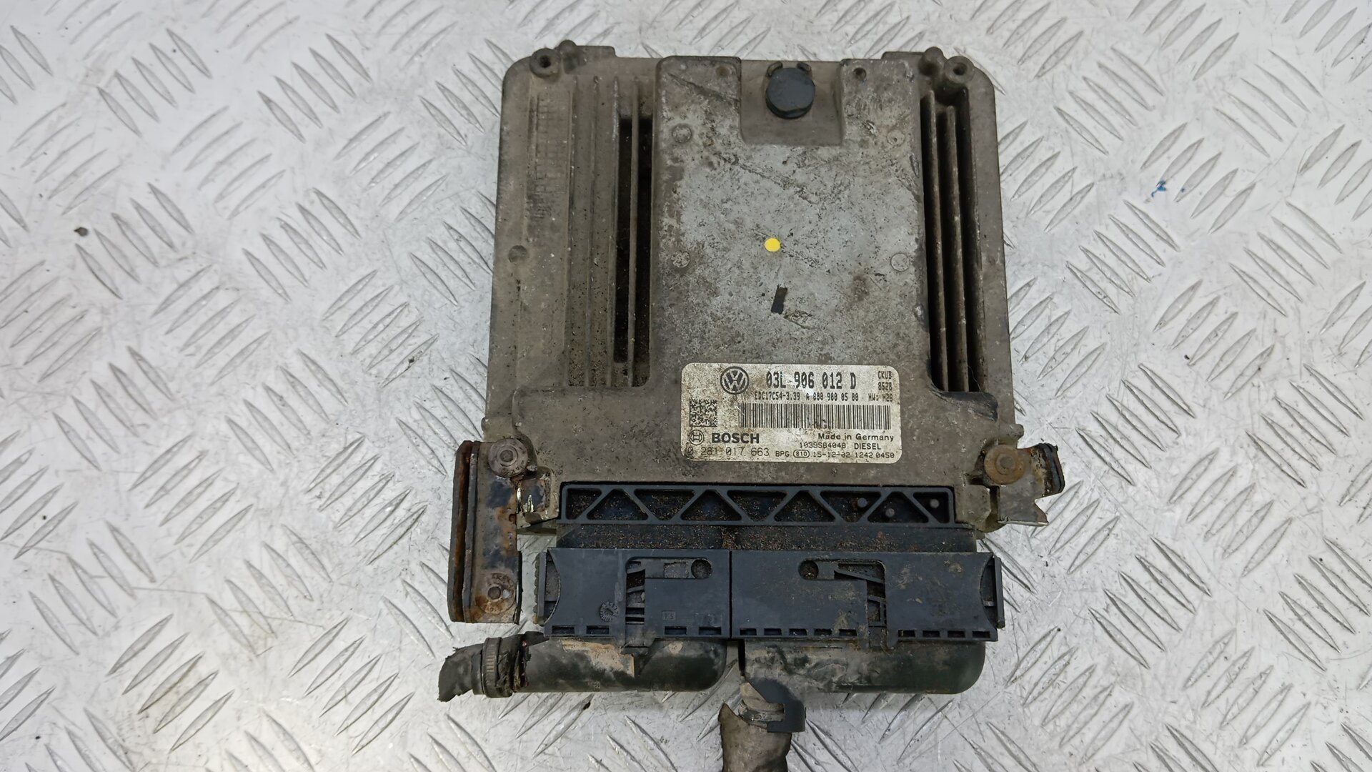 Блок управления двс VOLKSWAGEN CRAFTER 1, Номер 03L906012D, 0281017663