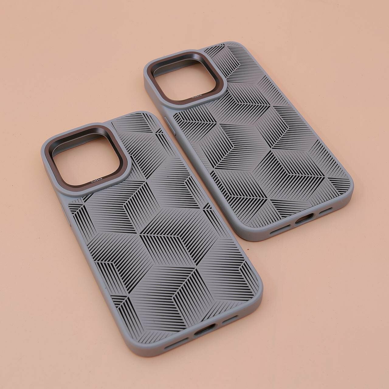 Чехол KAJSA противоударный для iPhone 15 Pro, защитный бампер, стильный дизайн, разноцветный