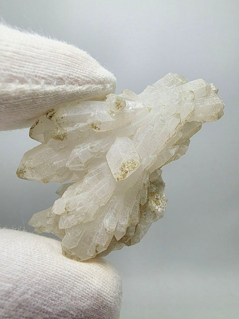 Друза кварца 55 мм, 21 г. — фото 1