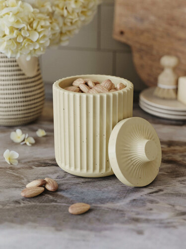 Изображение товара Банка, ёмкость для хранения сыпучих продуктов и специй Chloe S, 0,270 л, с крышкой, бетон, кремовая глянцевая