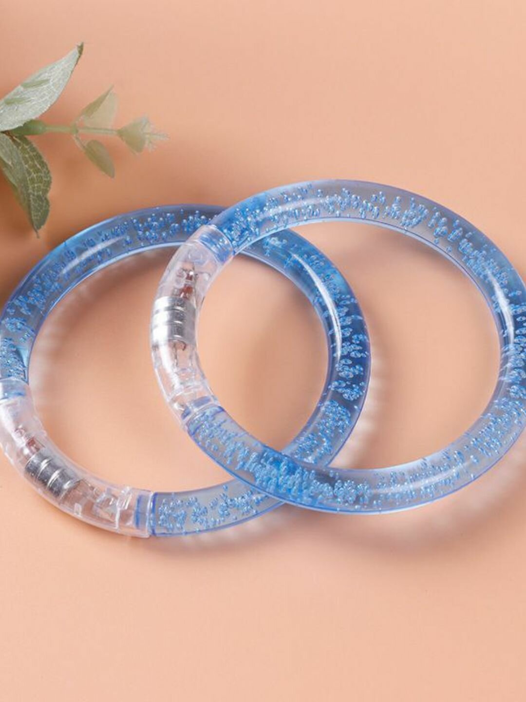 Cветовые браслеты