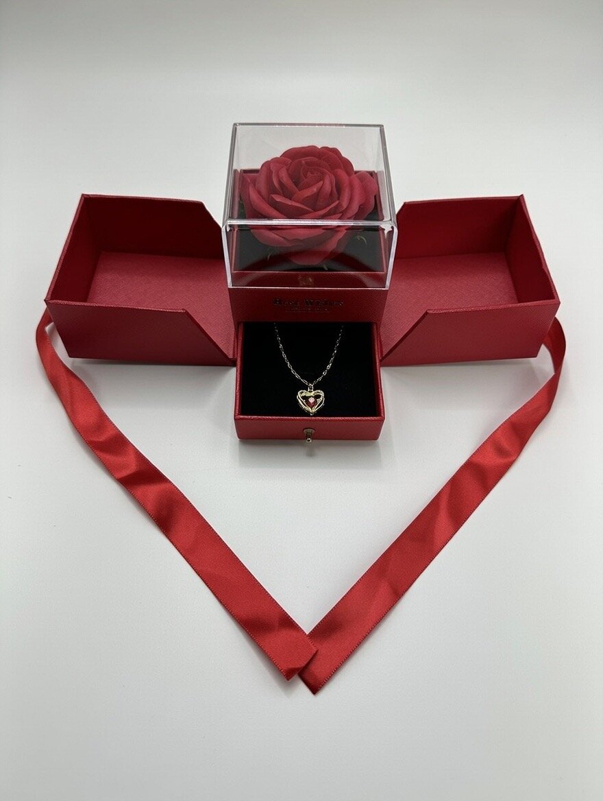 Подарок для девушки: шкатулка с ожерельем красивые набор для подарка — фото 1