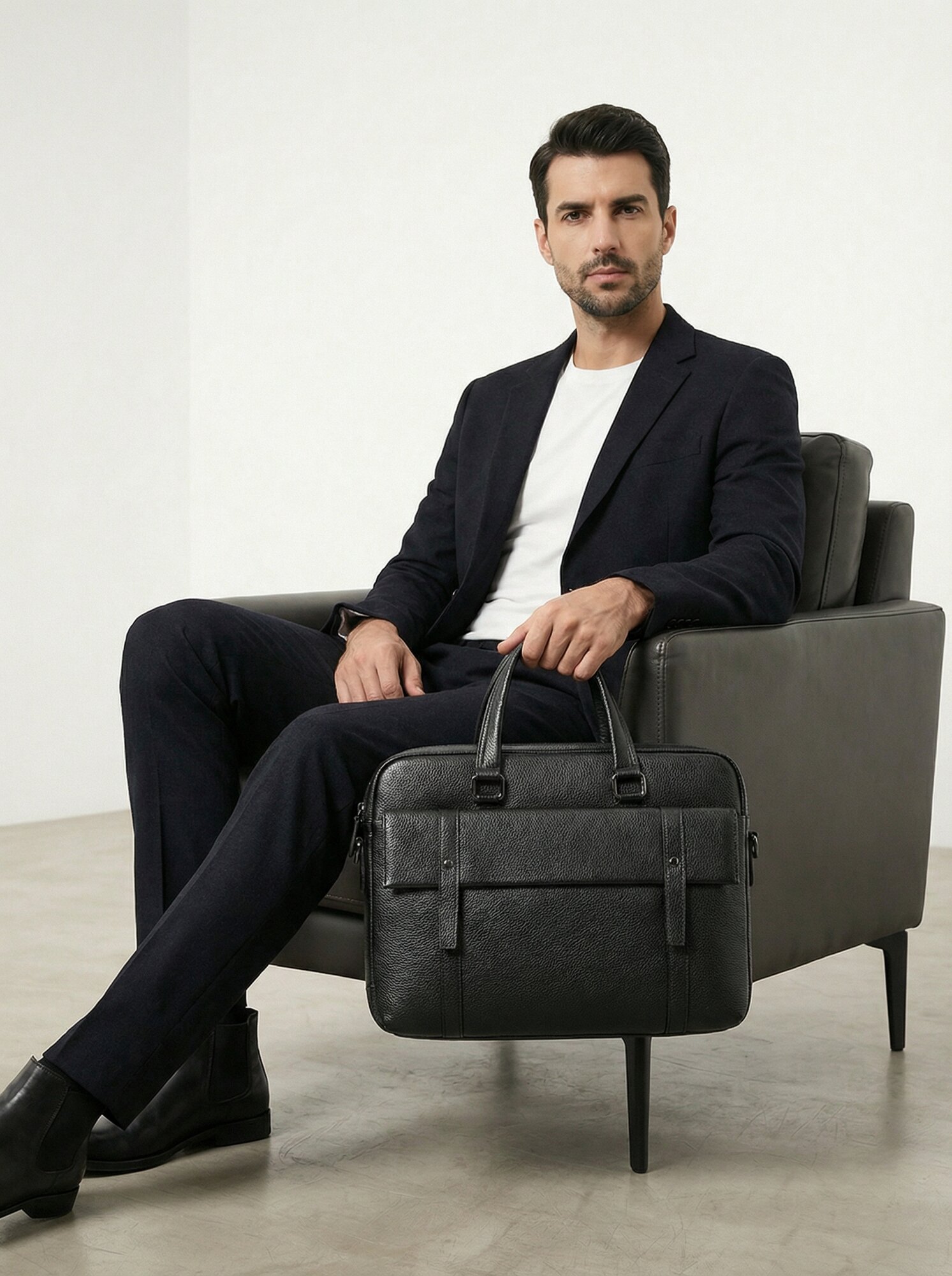 Сумка мессенджер FAUSTINI, фактура гладкая, зернистая, черный — фото 1