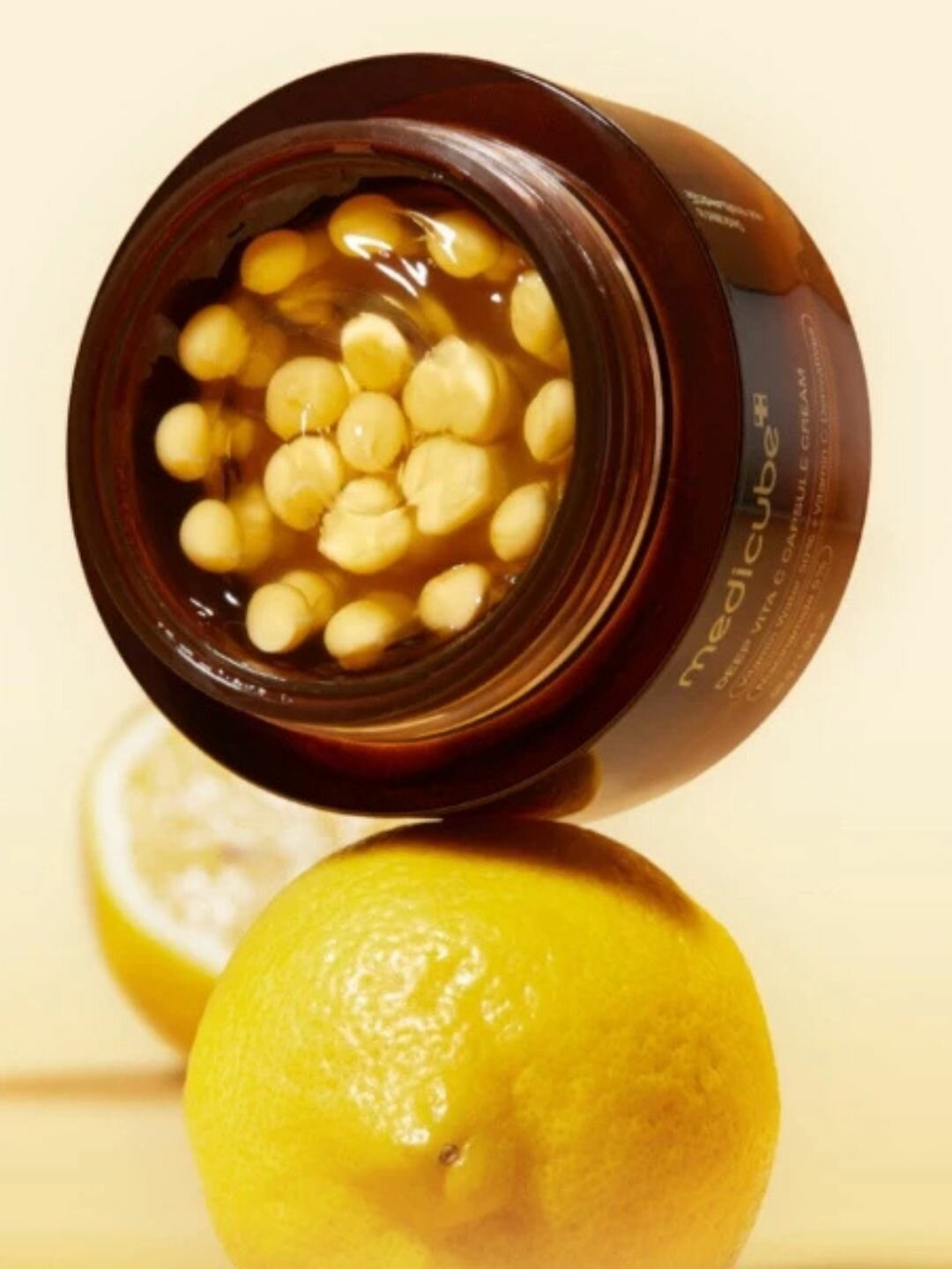 Medicube Deep Vita C Capsule Cream – осветляющий капсульный крем для лица с витамином С