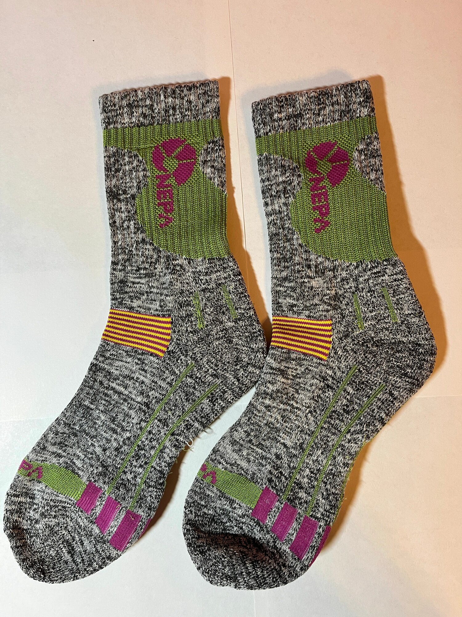 Носки NEPA, размер 24, серый, желтый — фото 1