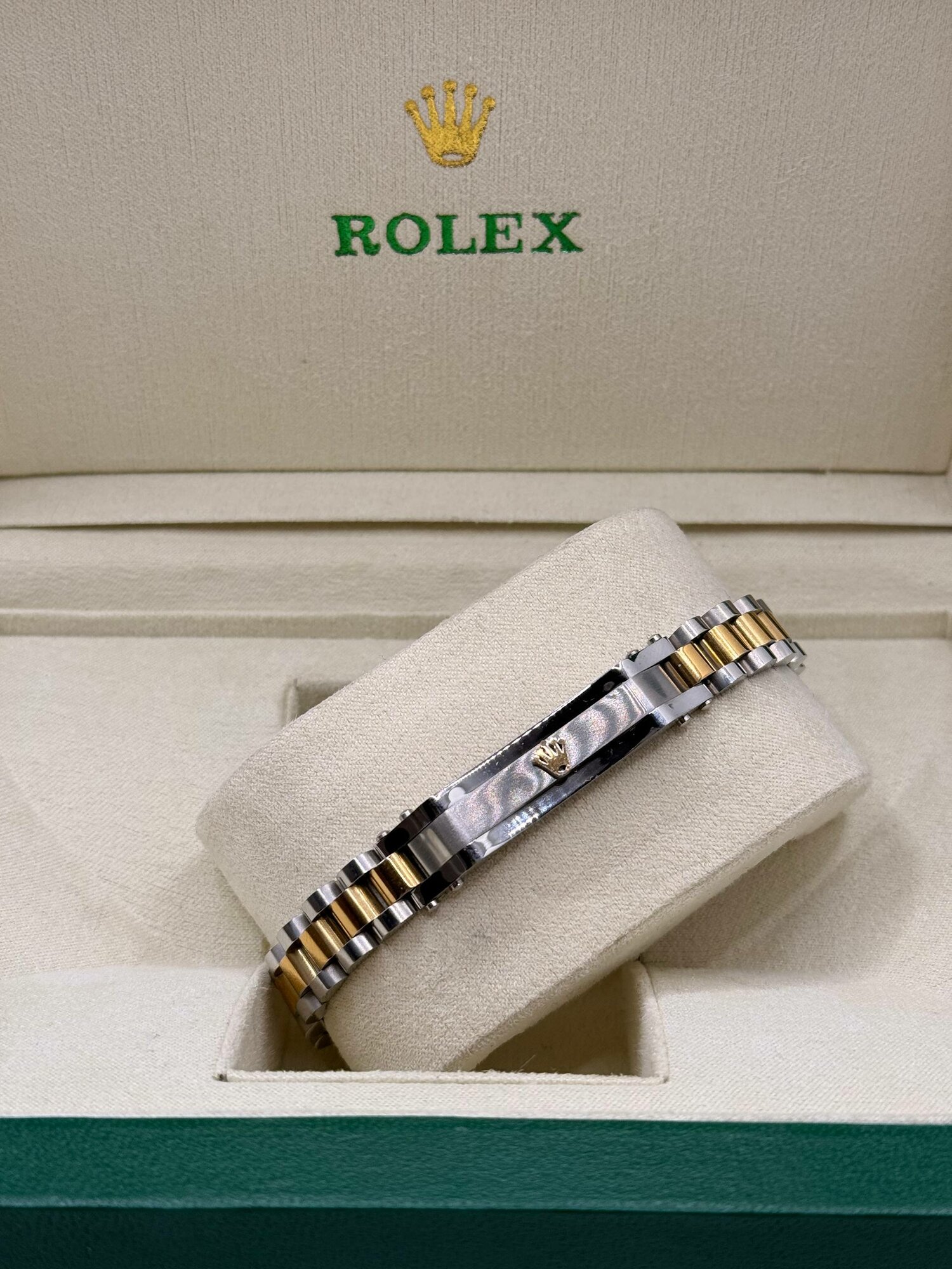 Плетеный браслет