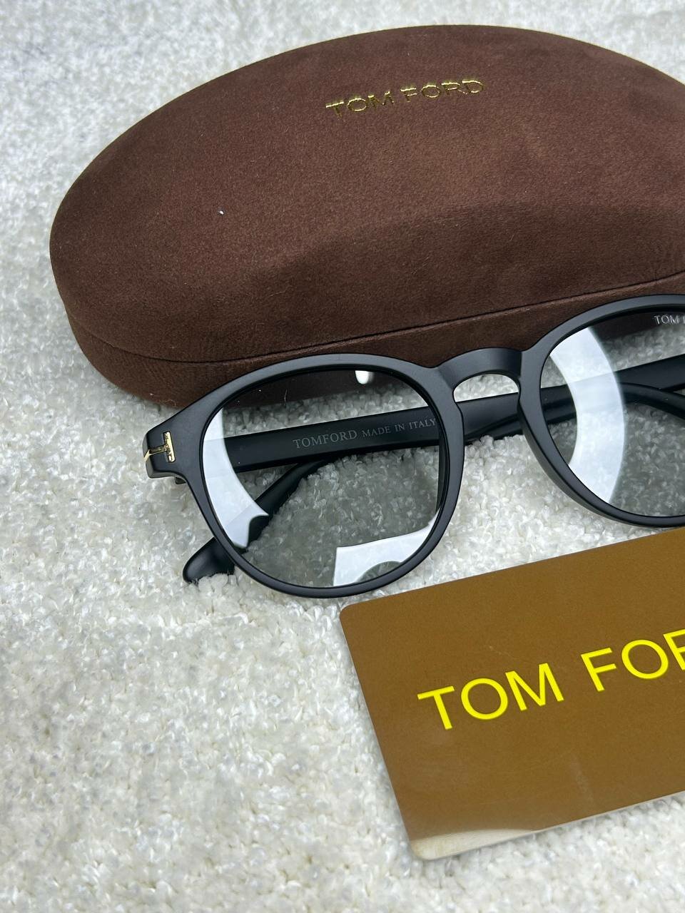 Солнцезащитные очки