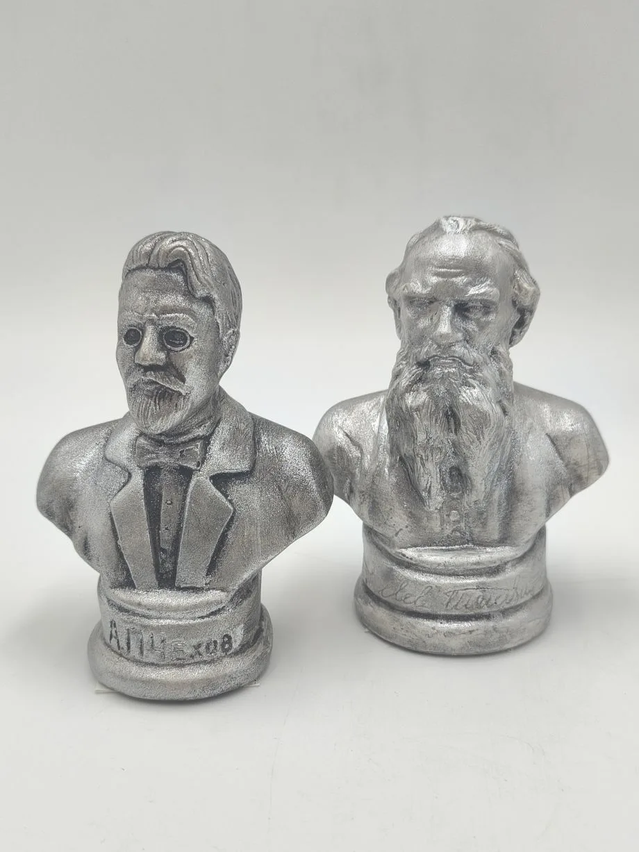 Набор из 2 бюстов "Великие русские писатели Л. Н. Толстой, А. П. Чехов"