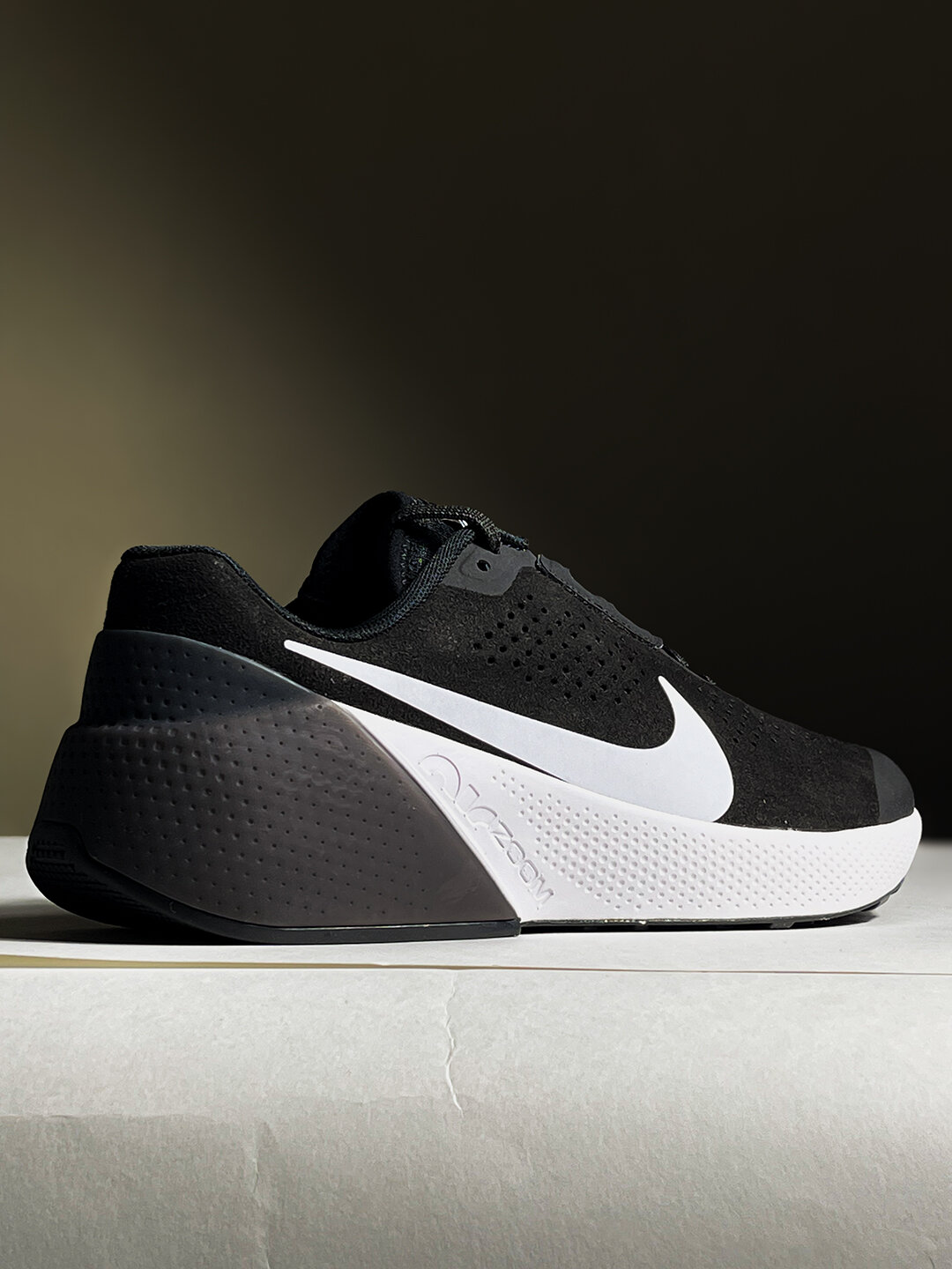 Кроссовки NIKE Air Zoom, полнота B (US)/ на среднюю стопу, размер 44 EU, black white — фото 1