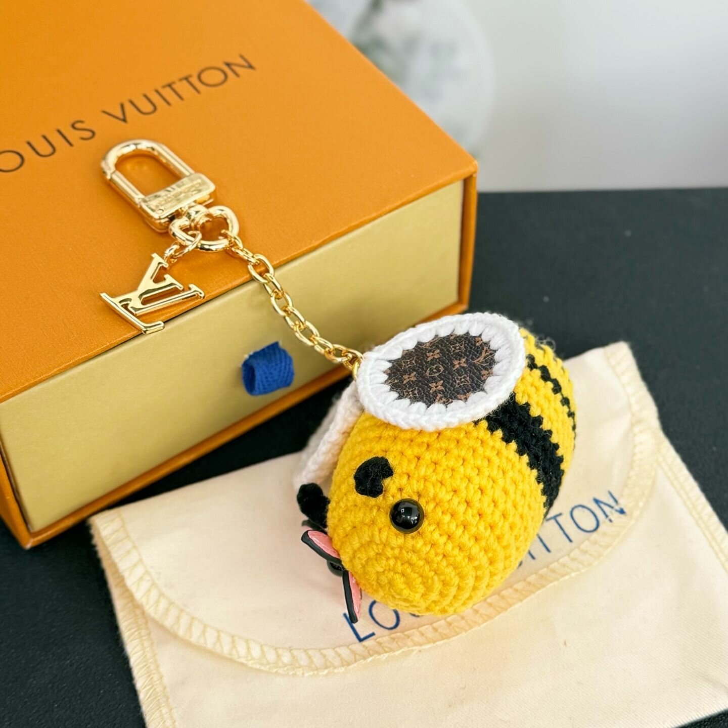 Louis Vuitton Подвеска для брелка для сумки