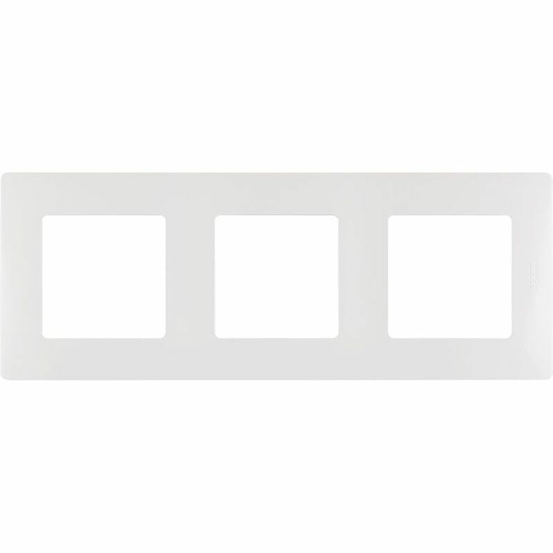 Рамка 3-м Etika бел. IEK 672503 — фото 1