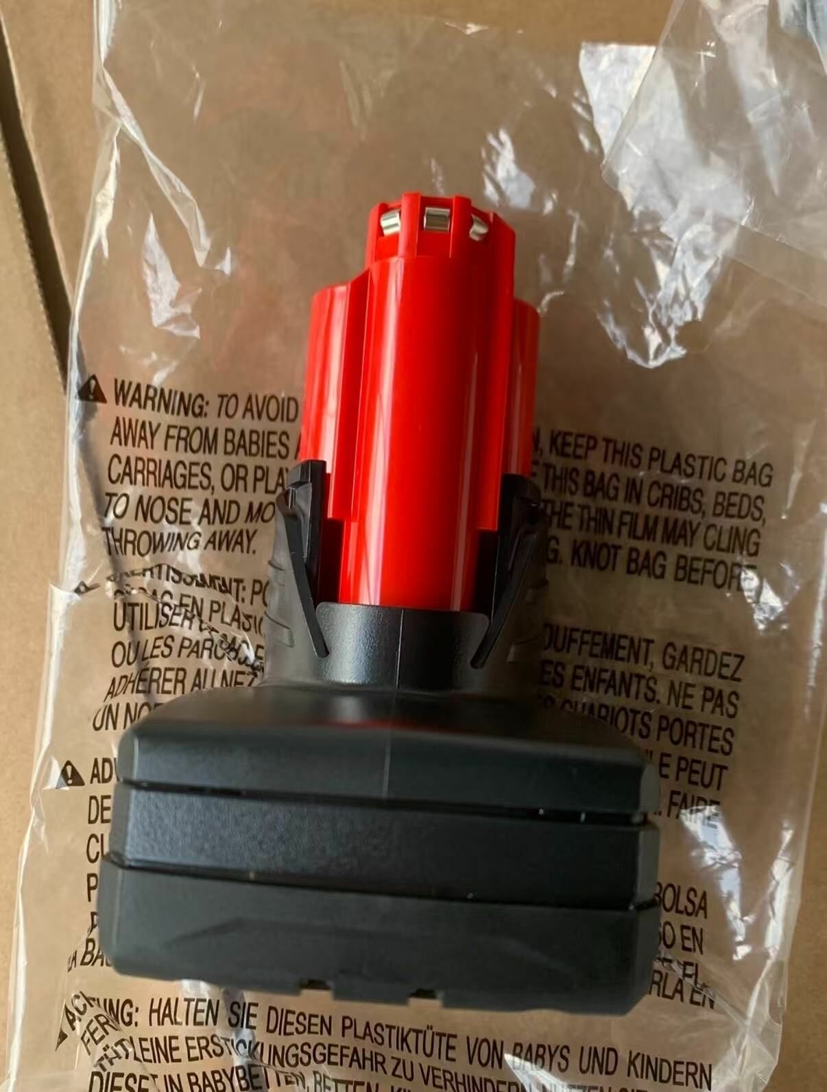 Аккумулятор Milwaukee M12 12V 6.0 Ah, литий-ионный, для электроинструмента