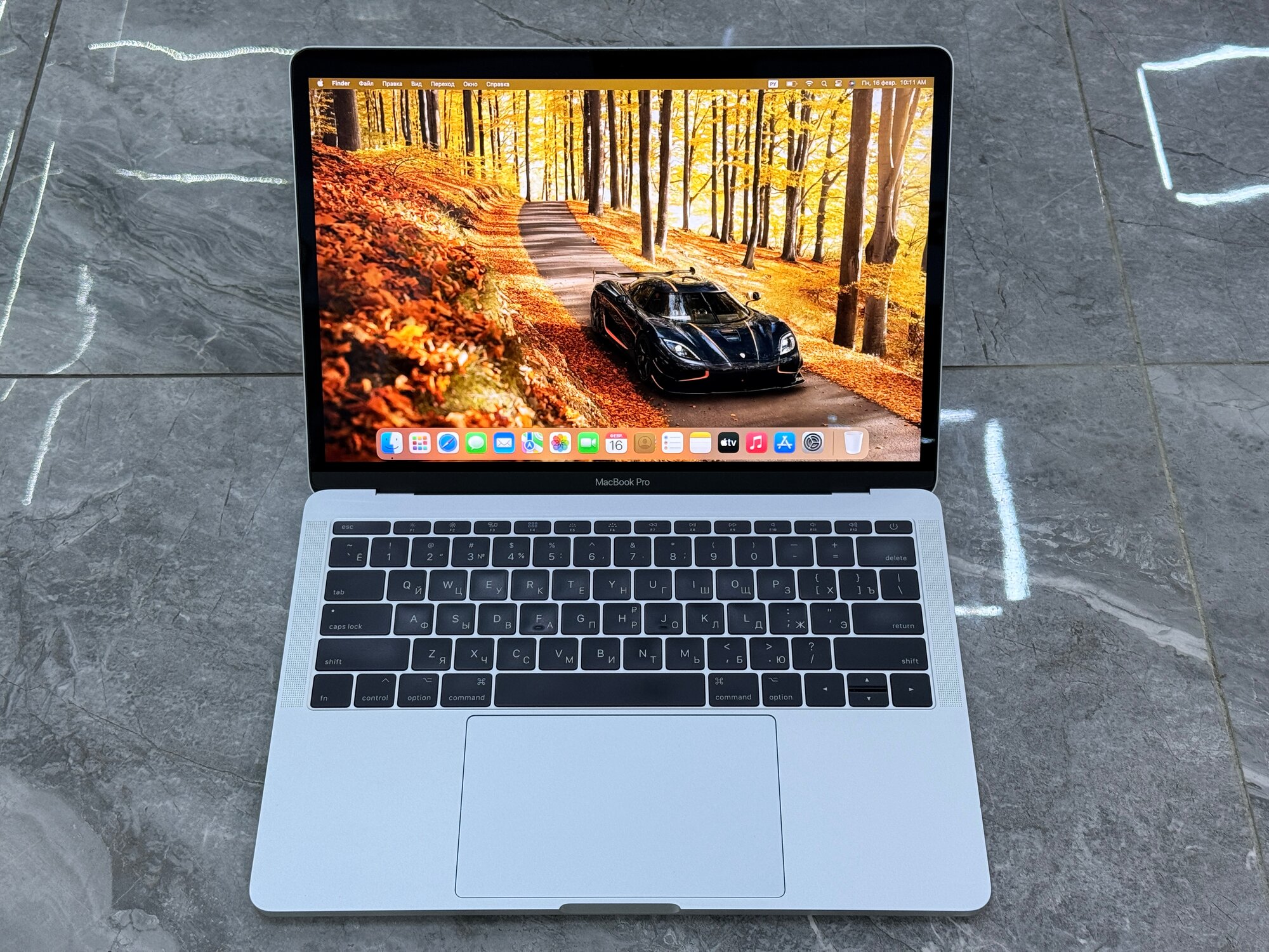 Ноутбук Apple MacBook Pro 13 2020, i7 2.3 ГГц, RAM 16 ГБ, SSD 512