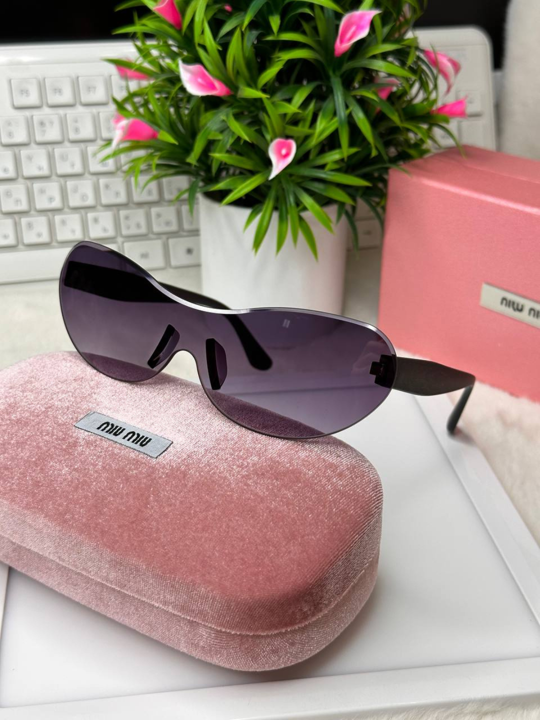 Солнцезащитные очки