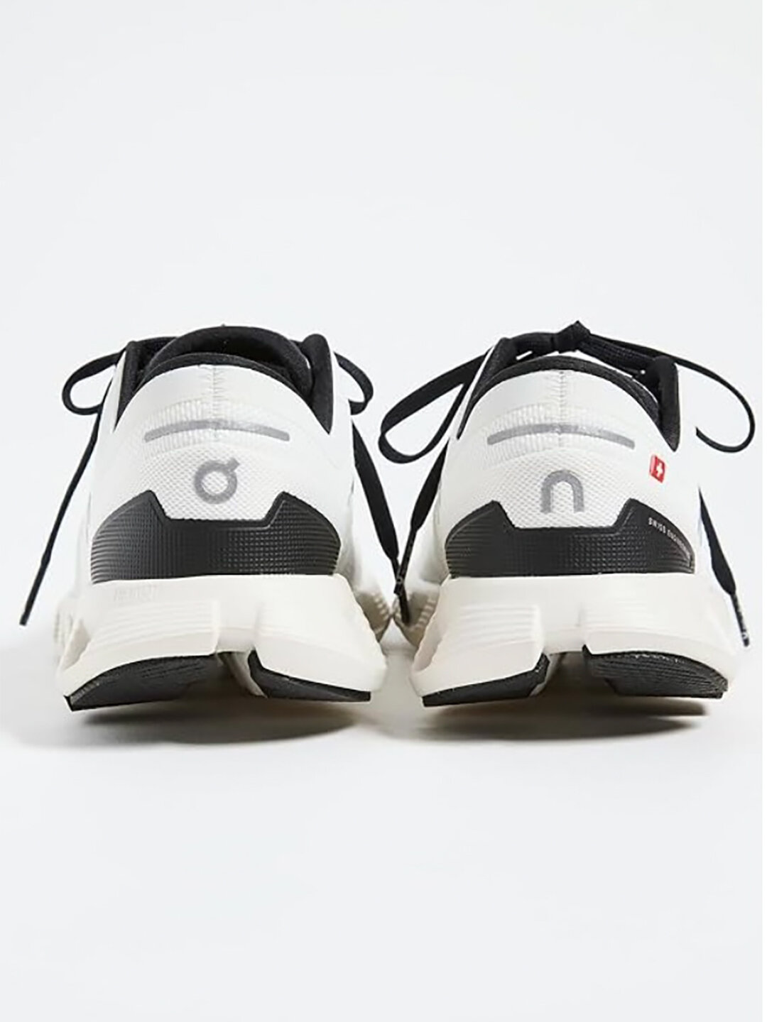 Кроссовки On, полнота B, размер 40,5 EU, white — фото 1