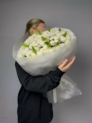 Изображение товара Созвездие Чистоты: хризантемы и орнитогалум – купить белый букет с доставкой