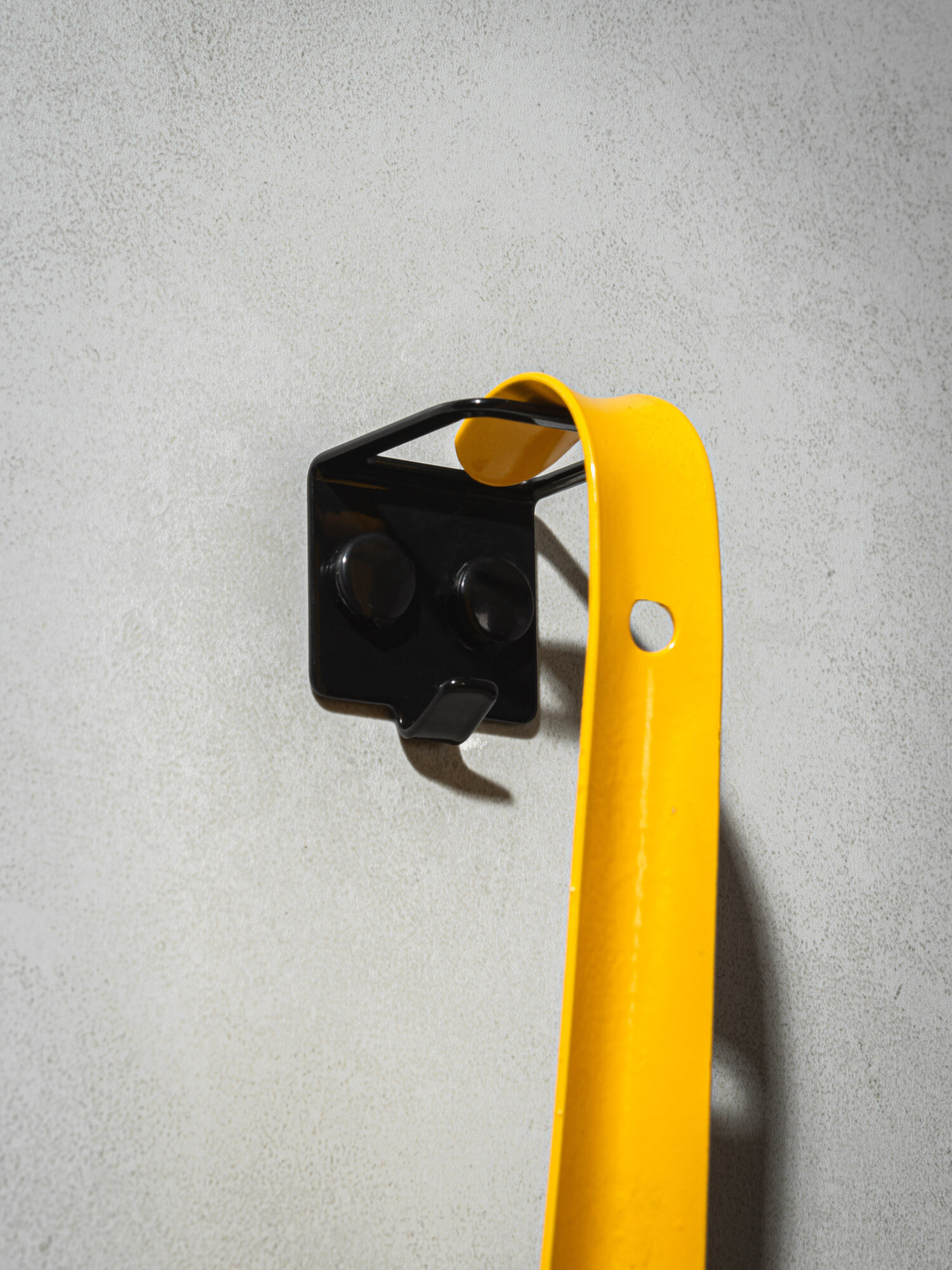 Держатель ilwi INT-L-DL-P1-N/1 для обувных ложек, рожков, лопаток и зонтов, настенный, черный