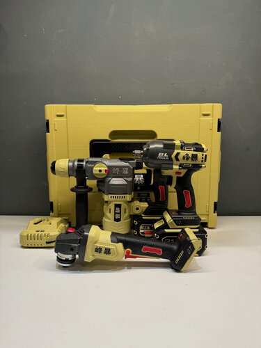 Изображение товара Набор инструментов Fengbao 3 в 1, перфоратор 8030, УШМ 5230, гайковерт 1280,2 АКБ 6 Ah Li-Ion, кейс