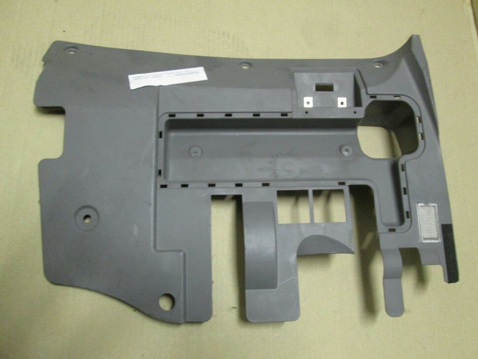 Накладка торпедо нижняя левая 4684585 Saab 9-5 б/у